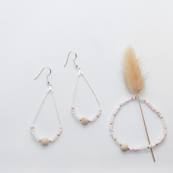 SET Ohrringe Tropfenform & Armband beige&rose versilbert